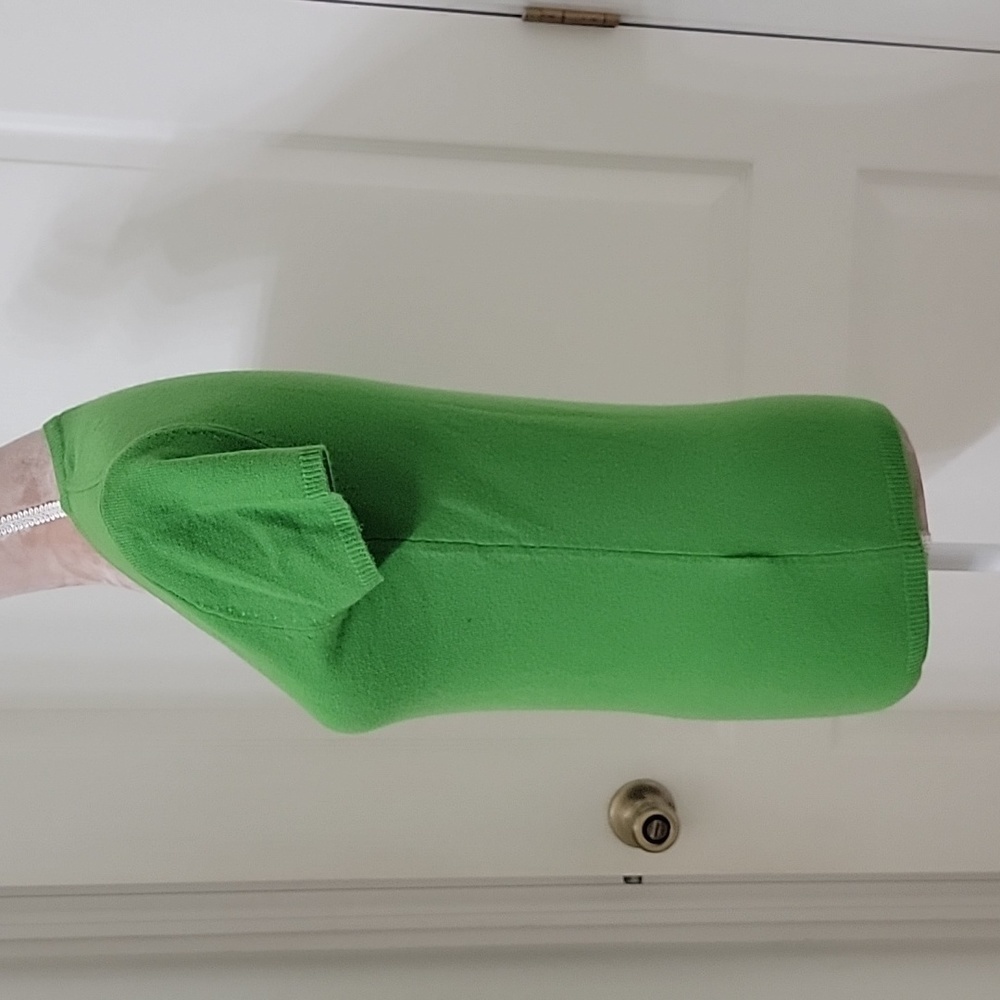 Gap, Size M Bright Lime Greenish 100% Cashmere Short Sleeve Sweater T-Shirt - Picture 2 of 11